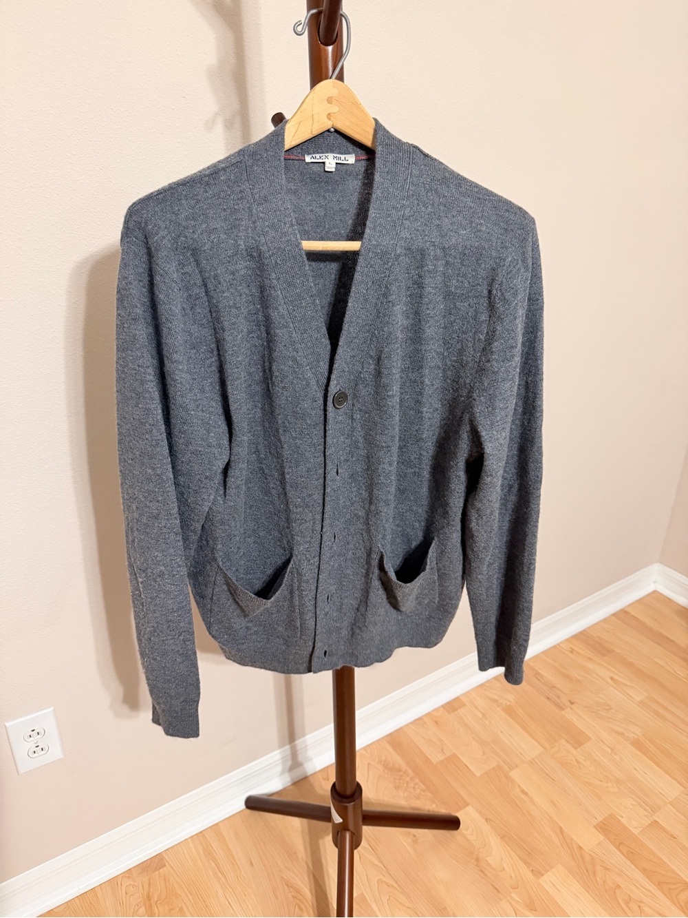 Alex Mill Men's Dark Gray V-Neck Button Front Cardigan
